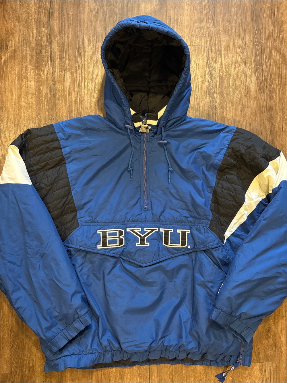 Vintage starter BYU men’s large puffer jacket